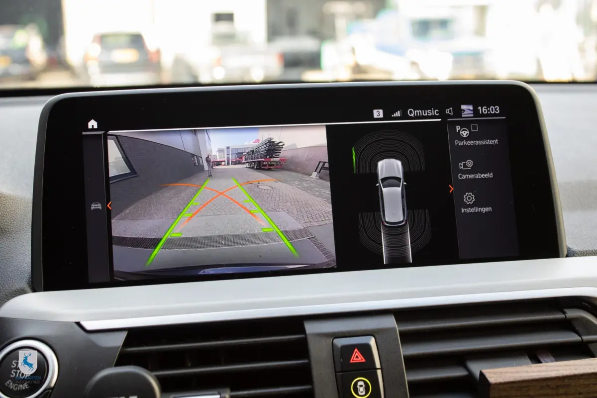 xDrive30i High Executive M Sport / Harmann Kardon / Apple carplay