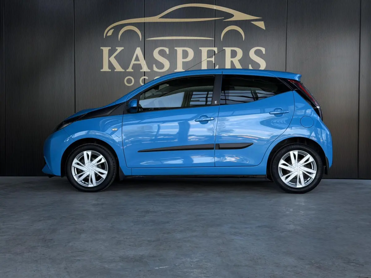 1.0 VVT-i x D Team|Airco|Bluetooth|Cruise|