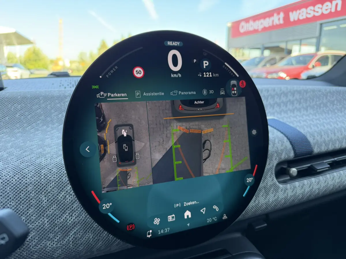 3-Deurs SE Favoured XL 54.2 kWh Panoramadak Carplay Harman-Kardon Keyless Entry 360 Camera 18 Inch LED Stuurverwarming Tot 402 KM Actieradius!