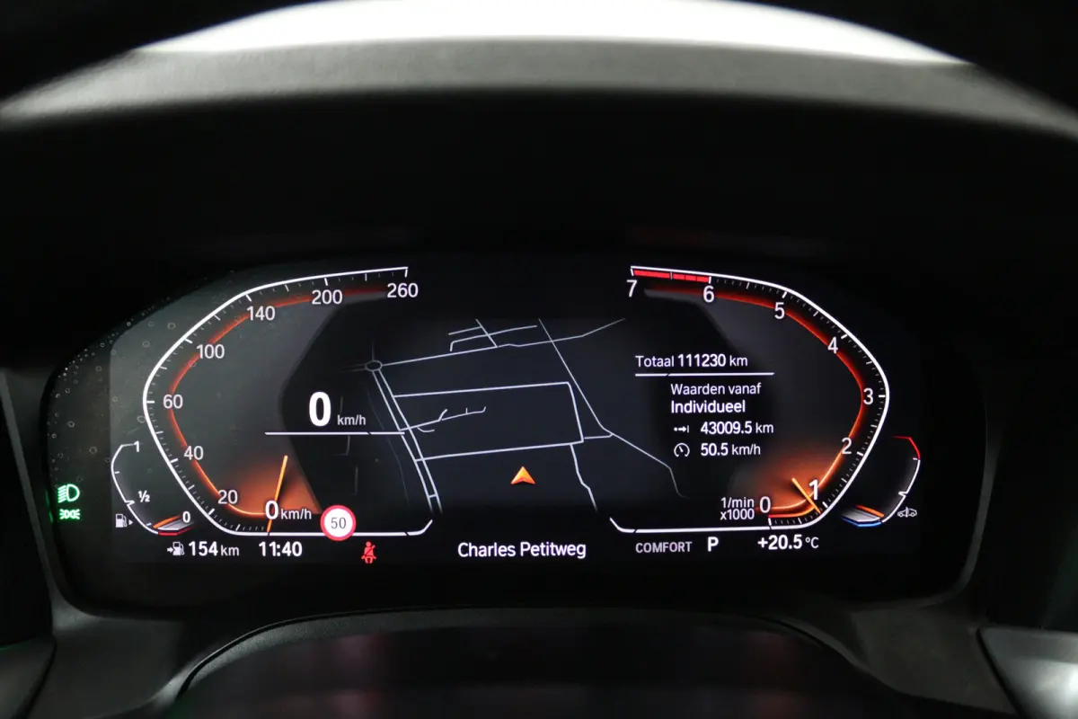 320i High Executive M-sport(M-PAkKKET, CAMERA, STOELVERWARMING, SFEERVERLICHTING, DEALER ONDERHOUDEN)