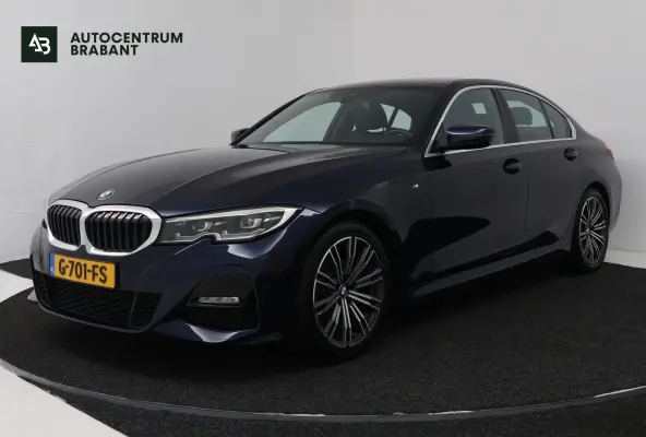 320i High Executive M-sport(M-PAkKKET, CAMERA, STOELVERWARMING, SFEERVERLICHTING, DEALER ONDERHOUDEN)