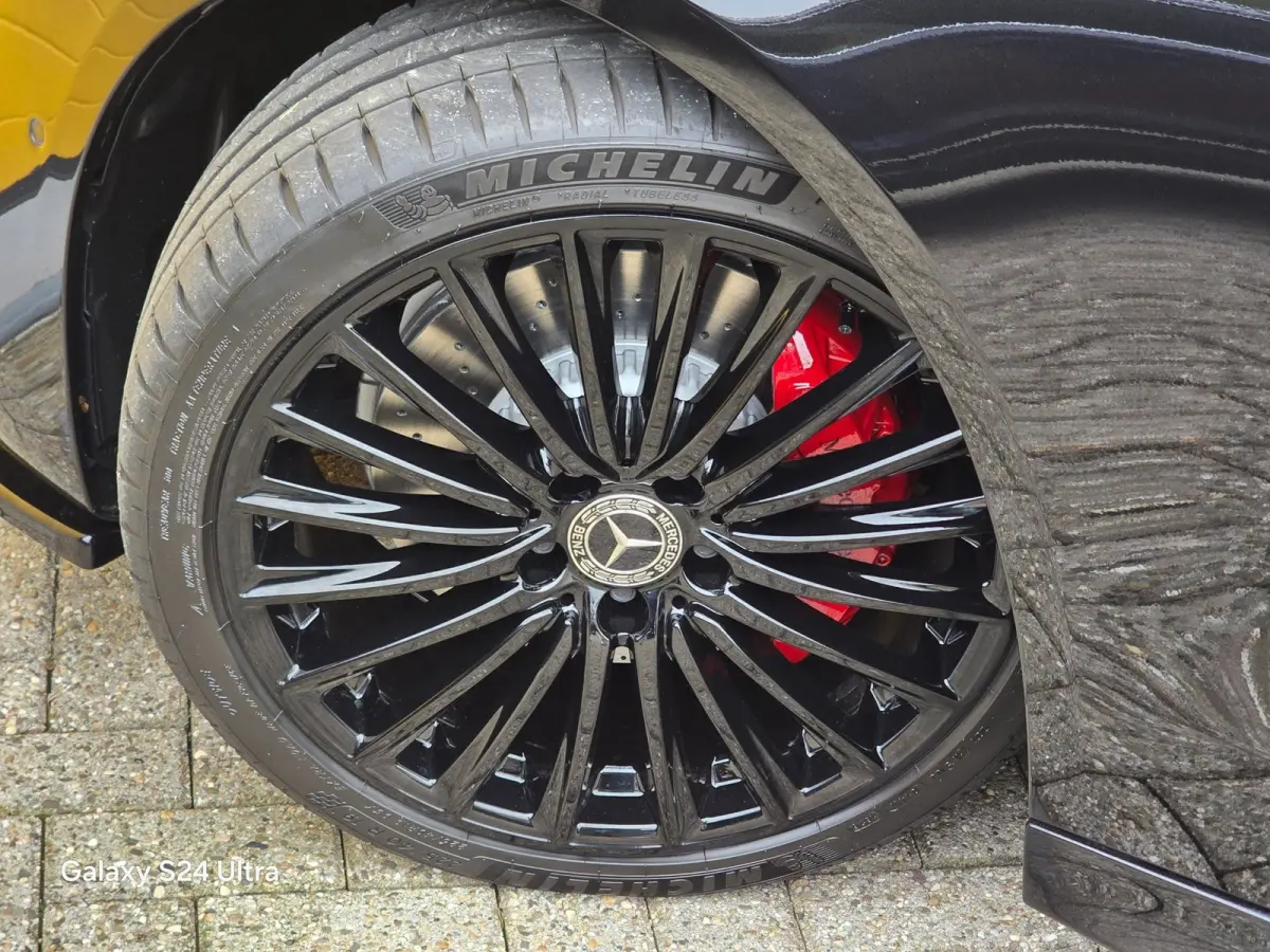 180 AMG Line / Aut /Head Up / Leder / Burmester / 360 Camera / Burmester / Memory / Open Panoramadak