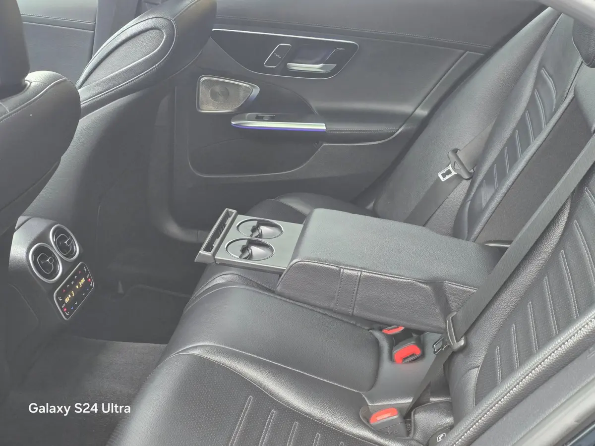 180 AMG Line / Aut /Head Up / Leder / Burmester / 360 Camera / Burmester / Memory / Open Panoramadak