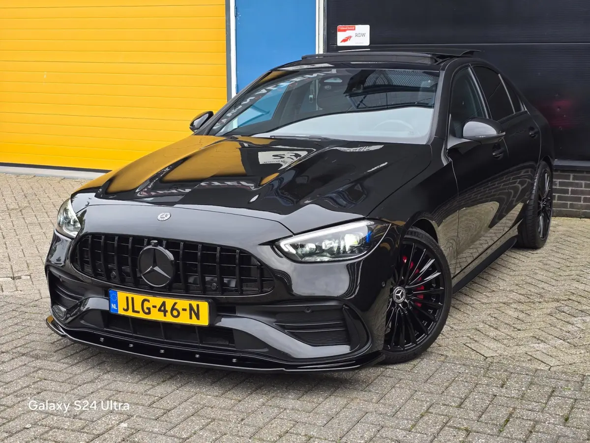 180 AMG Line / Aut /Head Up / Leder / Burmester / 360 Camera / Burmester / Memory / Open Panoramadak