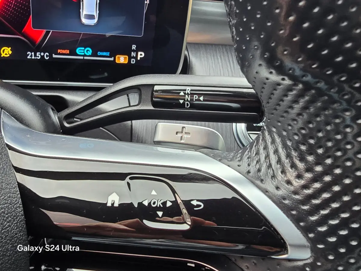 180 AMG Line / Aut /Head Up / Leder / Burmester / 360 Camera / Burmester / Memory / Open Panoramadak