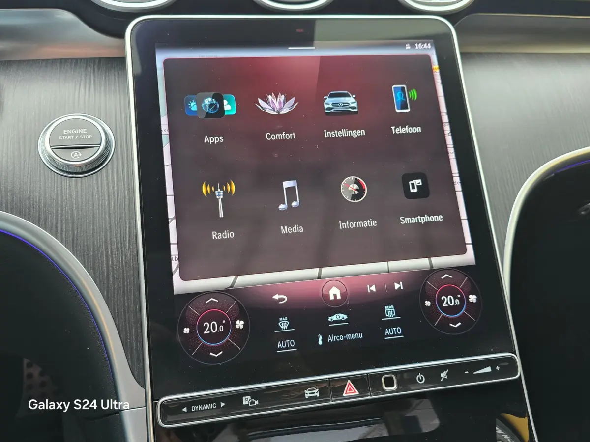 180 AMG Line / Aut /Head Up / Leder / Burmester / 360 Camera / Burmester / Memory / Open Panoramadak