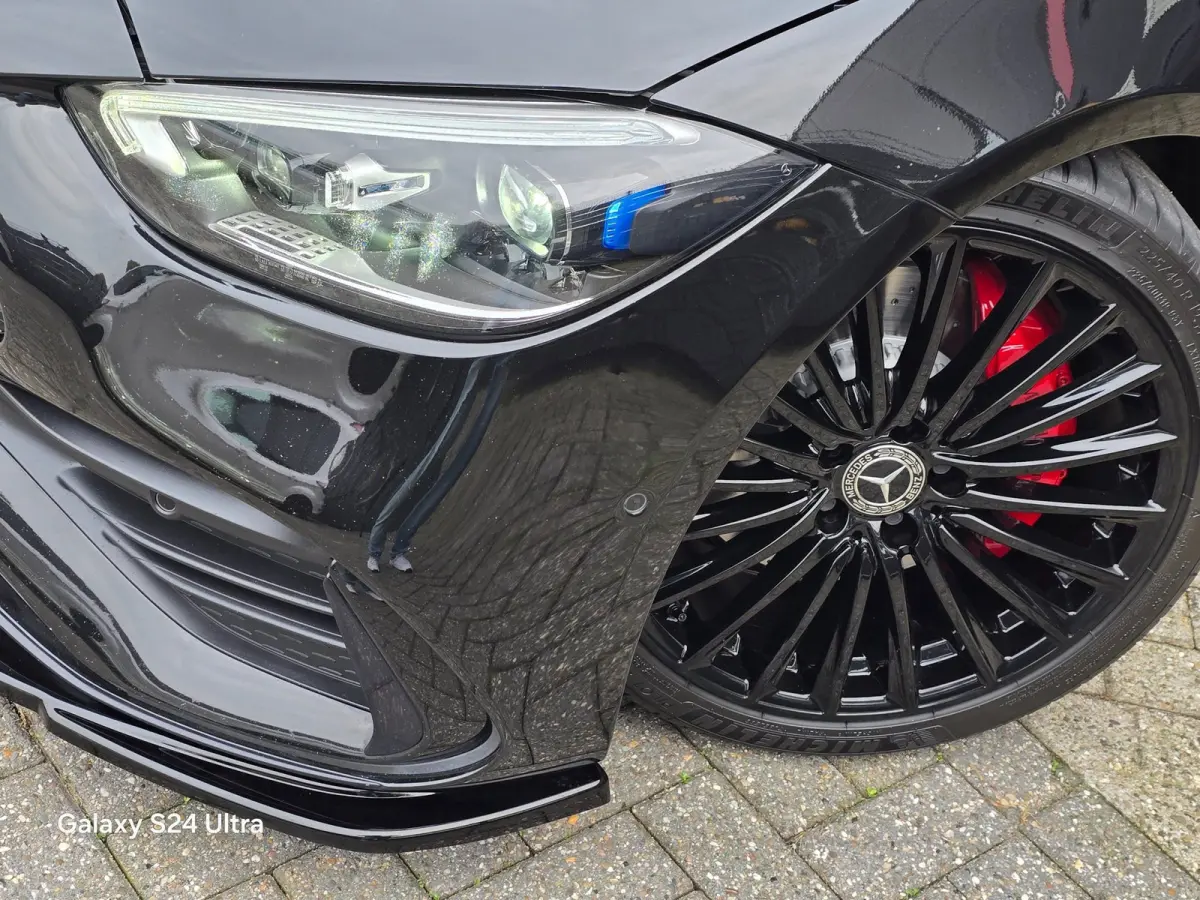 180 AMG Line / Aut /Head Up / Leder / Burmester / 360 Camera / Burmester / Memory / Open Panoramadak