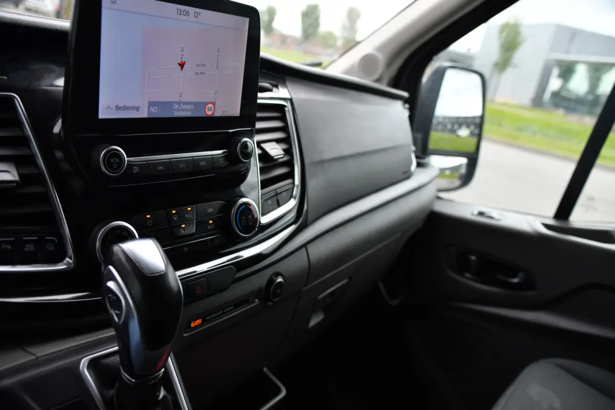 350 2.0 TDCI L2H2 Limited PB Edition Cruise, Camera, Carplay, Xenon, 185pk, Multimedia, Automaat, Trekhaak, Betimmering, Uniek!