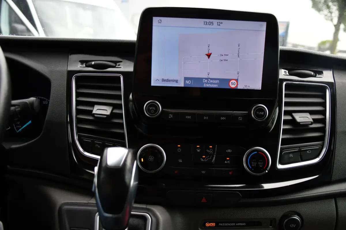 350 2.0 TDCI L2H2 Limited PB Edition Cruise, Camera, Carplay, Xenon, 185pk, Multimedia, Automaat, Trekhaak, Betimmering, Uniek!