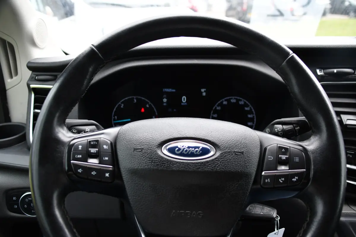 350 2.0 TDCI L2H2 Limited PB Edition Cruise, Camera, Carplay, Xenon, 185pk, Multimedia, Automaat, Trekhaak, Betimmering, Uniek!