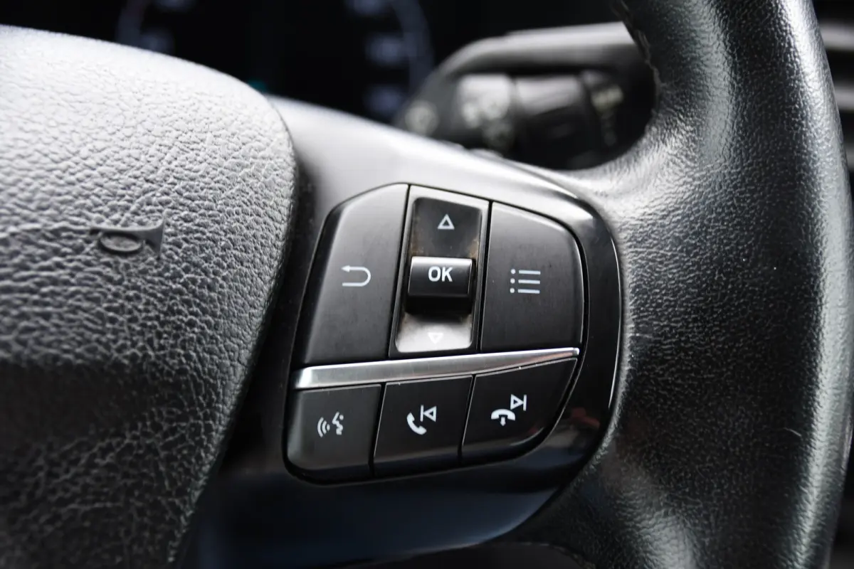 350 2.0 TDCI L2H2 Limited PB Edition Cruise, Camera, Carplay, Xenon, 185pk, Multimedia, Automaat, Trekhaak, Betimmering, Uniek!