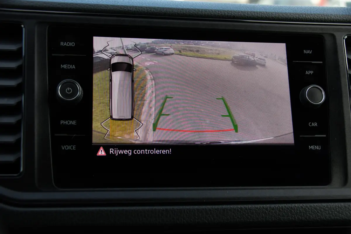 3.180 35 2.0 L3H2 PB Edition Cruise, Camera, Carplay, LED, 177pk, Automaat, Geveerde stoel, Multimedia, Uniek!