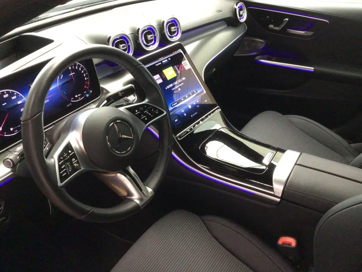 300e AVANTGARDE ** LED, MEMORY, TREKH, ACC, HuD, WINTERPACK, 18-inch LMV, KEYLESS ** Ex MB-AG - UNFALLFREI ** ** INFORMEER OOK NAAR ONZE AANTREKKELIJKE FINANCIAL-LEASE TARIEVEN **