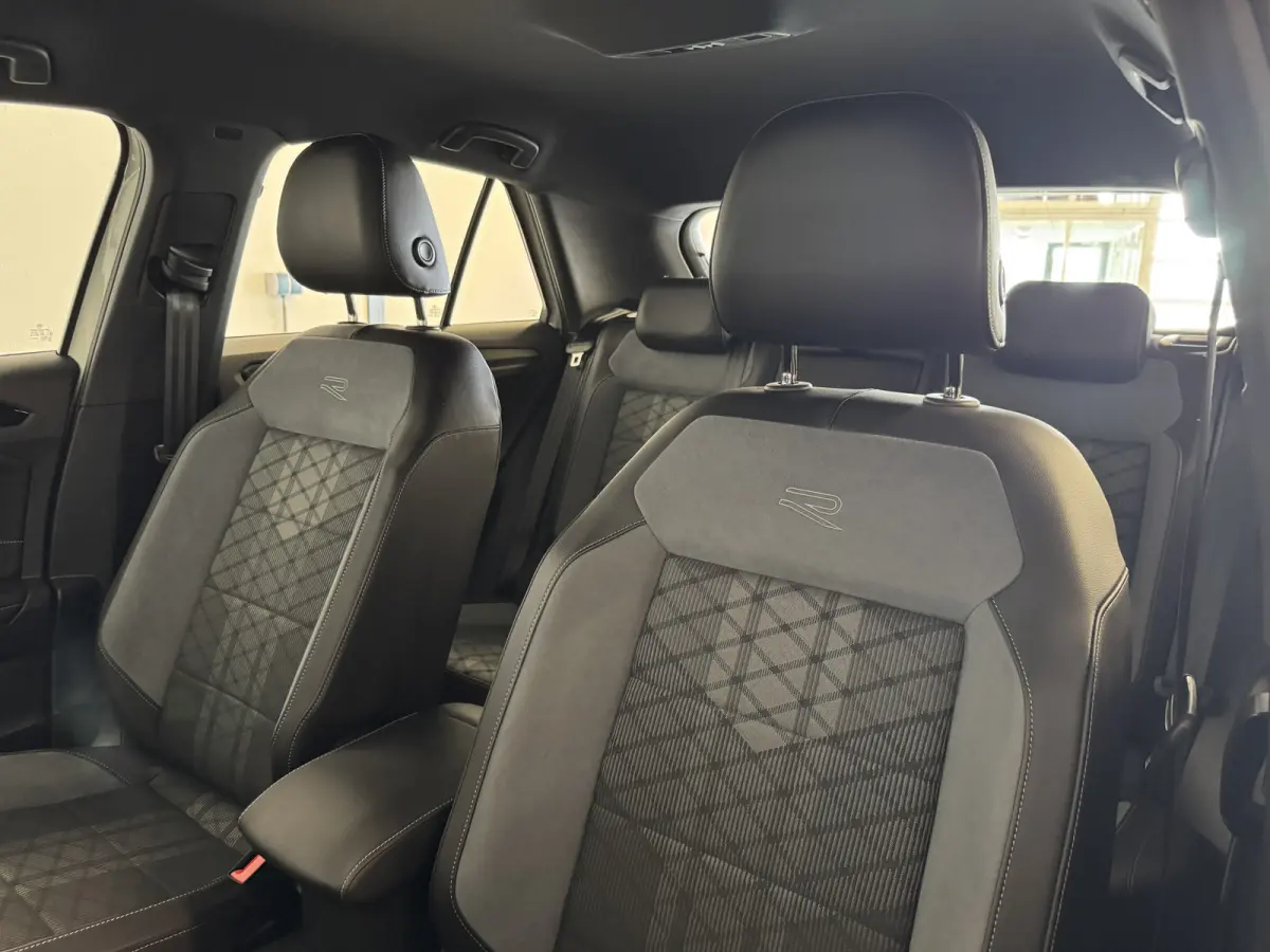 TSI 110PK R-LINE SPORT IQ.LIGHT/TREKHAAK/STOEL VERW.