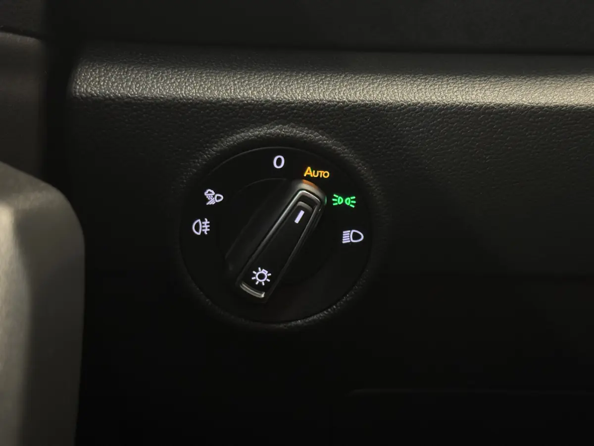 TSI 110PK R-LINE SPORT IQ.LIGHT/TREKHAAK/STOEL VERW.