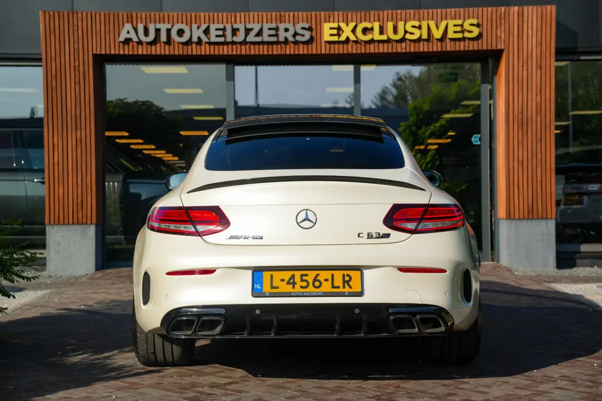 AMG 63 S Premium Plus Pack Pano Perfrect onderhouden