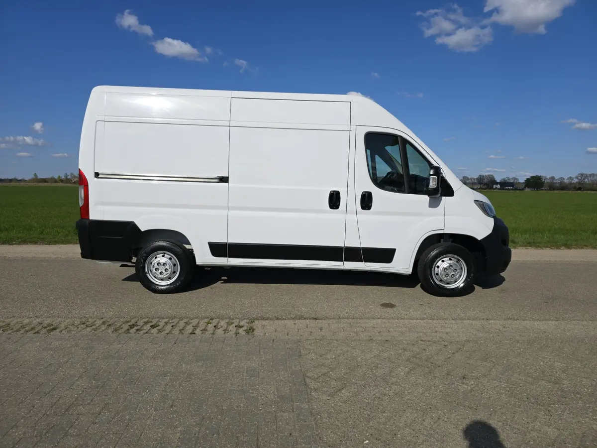 2.2D 140 L2H2 3.5T - 140 Pk - Euro 6 - ParkeerCamera - Airco - Cruise Control