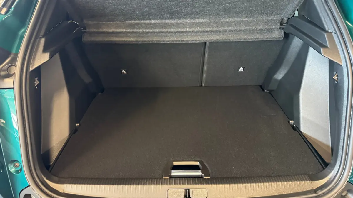 Envy | Active Safety Brake met camera en radar (automatisch noodremsysteem) met Distance Alert (waarschuwing dreigende aanrijding) | Advanced Active Safety Brake met camera en radar | Climat