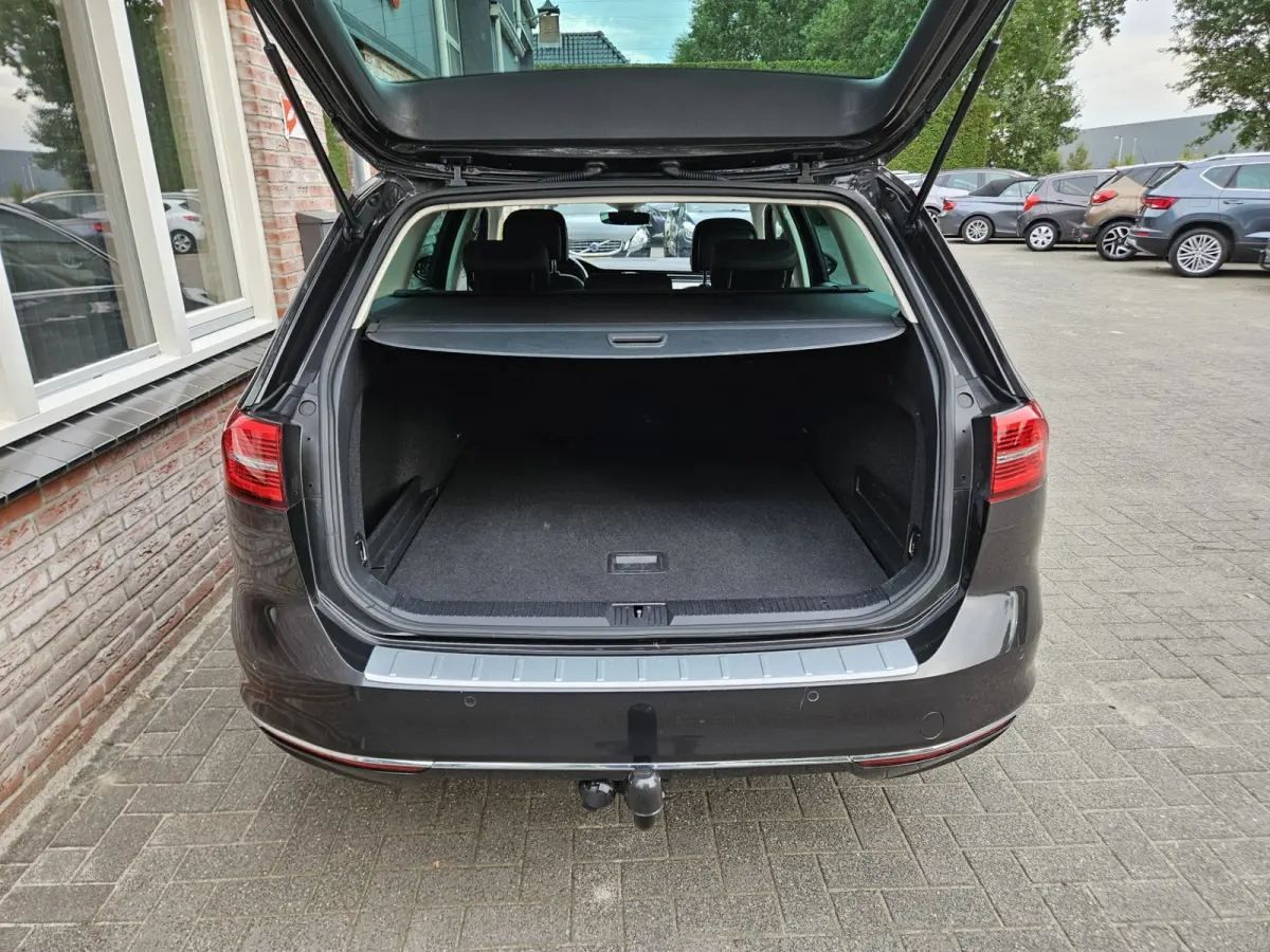 1.5 TSI Highline Business R Trekhaak! Automaat! Camera! Carplay! Mooie/Nette Auto!