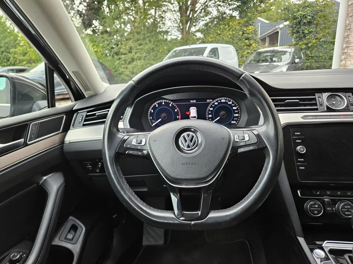 1.5 TSI Highline Business R Trekhaak! Automaat! Camera! Carplay! Mooie/Nette Auto!