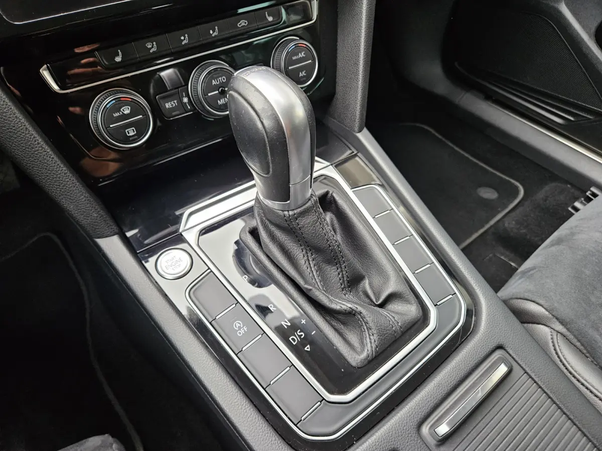 1.5 TSI Highline Business R Trekhaak! Automaat! Camera! Carplay! Mooie/Nette Auto!