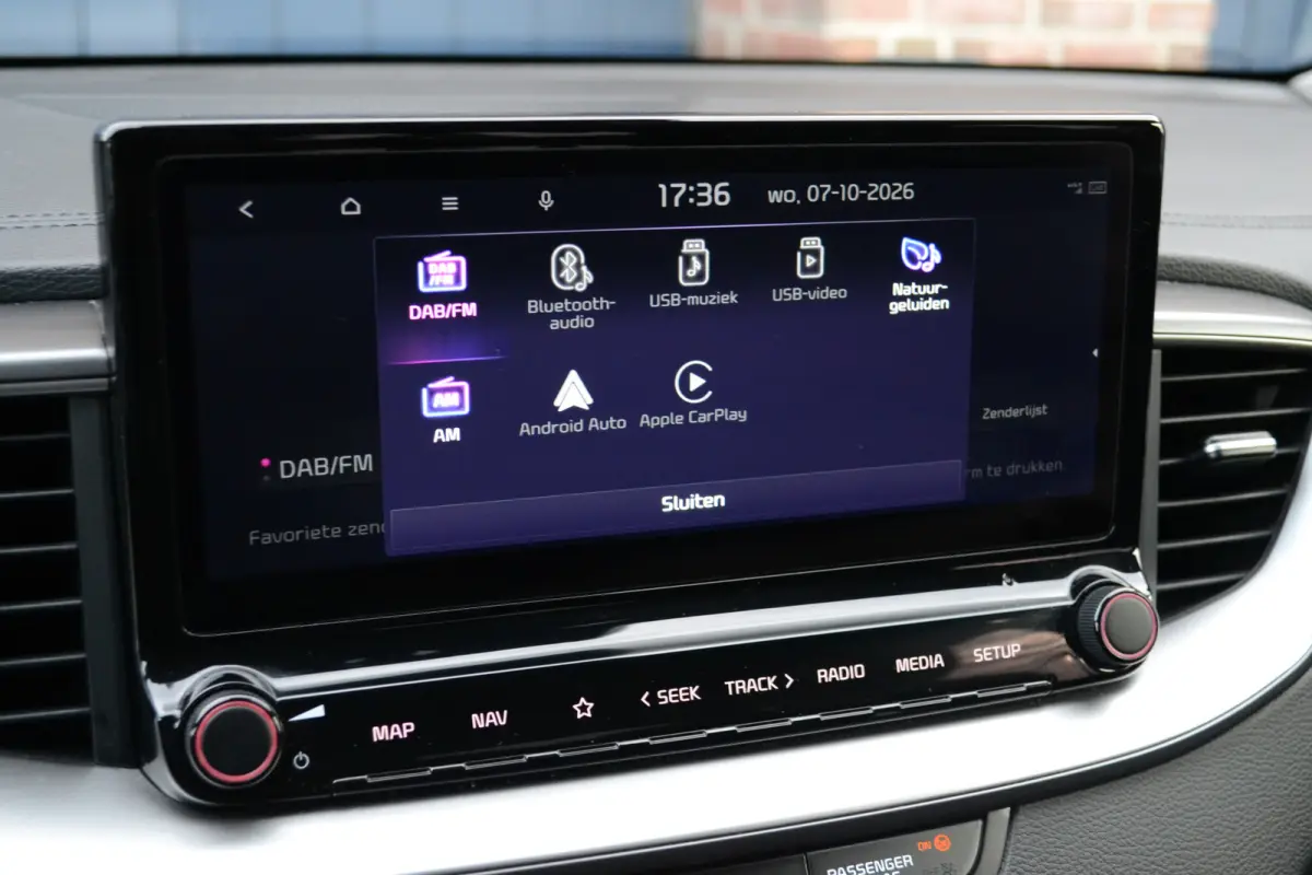 1.0 T-GDi DynamicLine | Camera | Carplay/Android Auto | Getint Glas