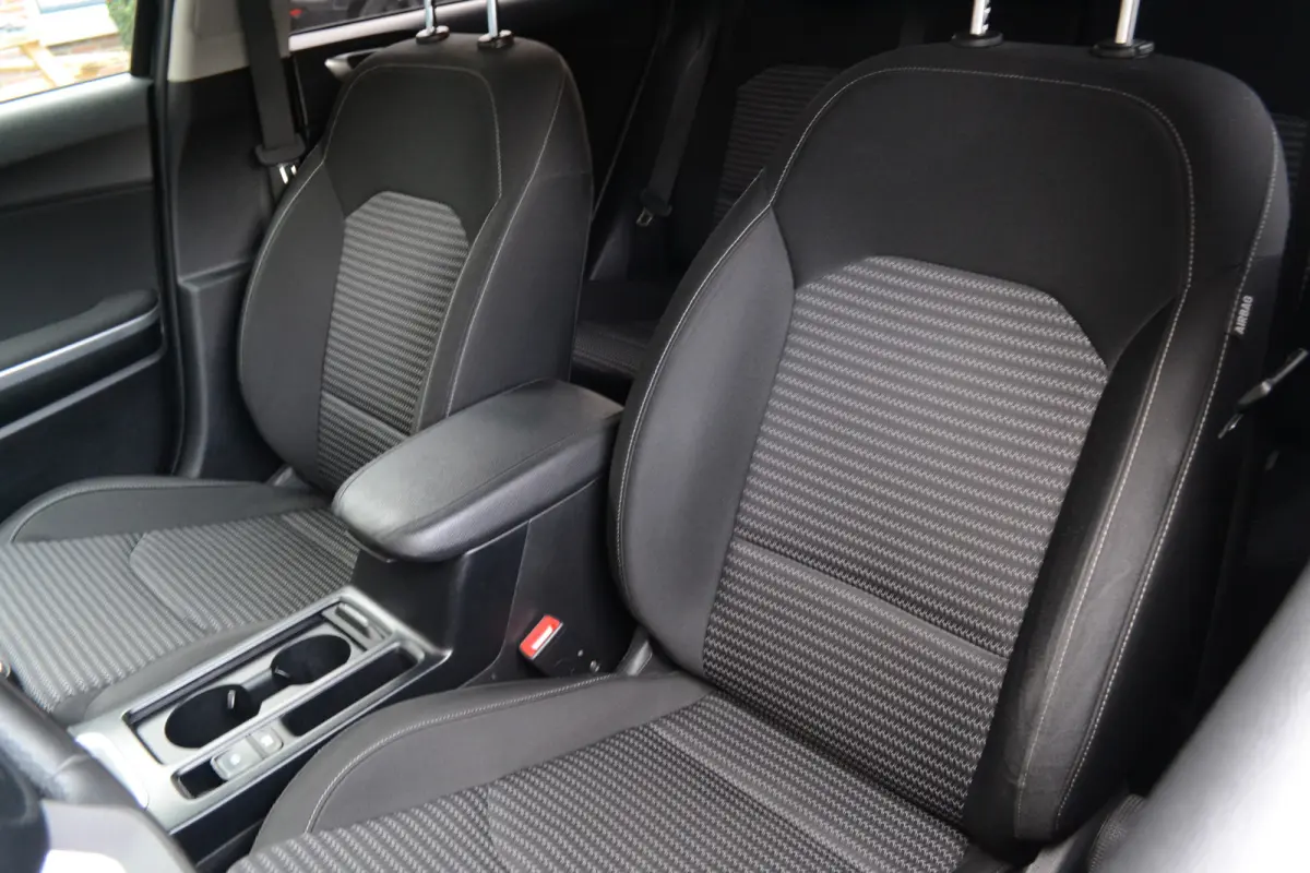 1.0 T-GDi DynamicLine | Camera | Carplay/Android Auto | Getint Glas