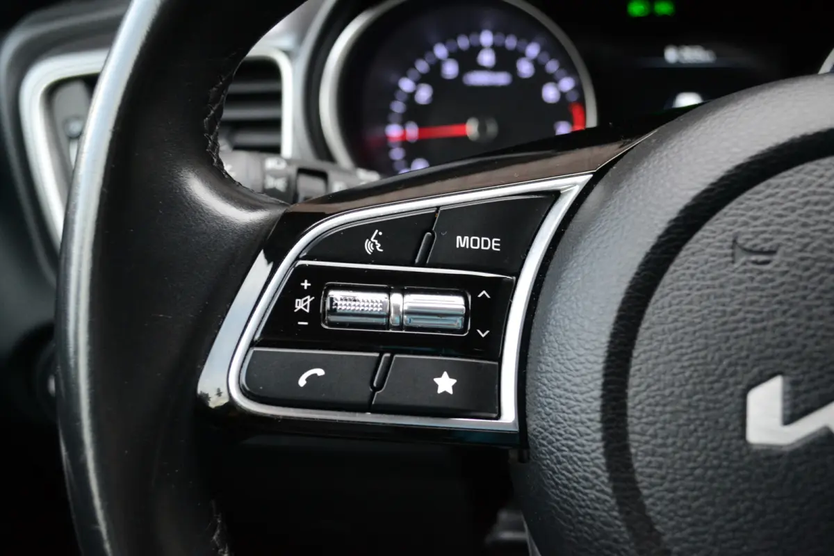 1.0 T-GDi DynamicLine | Camera | Carplay/Android Auto | Getint Glas