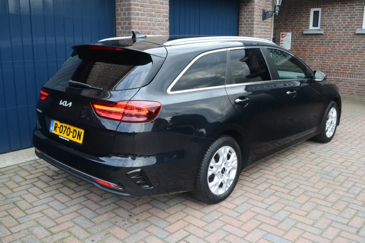 1.0 T-GDi DynamicLine | Camera | Carplay/Android Auto | Getint Glas
