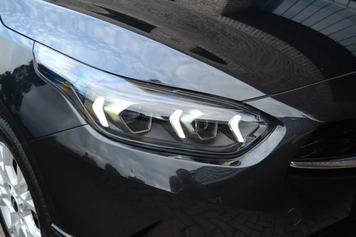 1.0 T-GDi DynamicLine | Camera | Carplay/Android Auto | Getint Glas