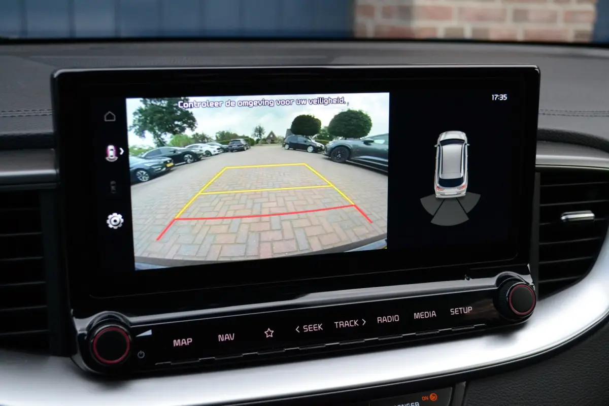 1.0 T-GDi DynamicLine | Camera | Carplay/Android Auto | Getint Glas