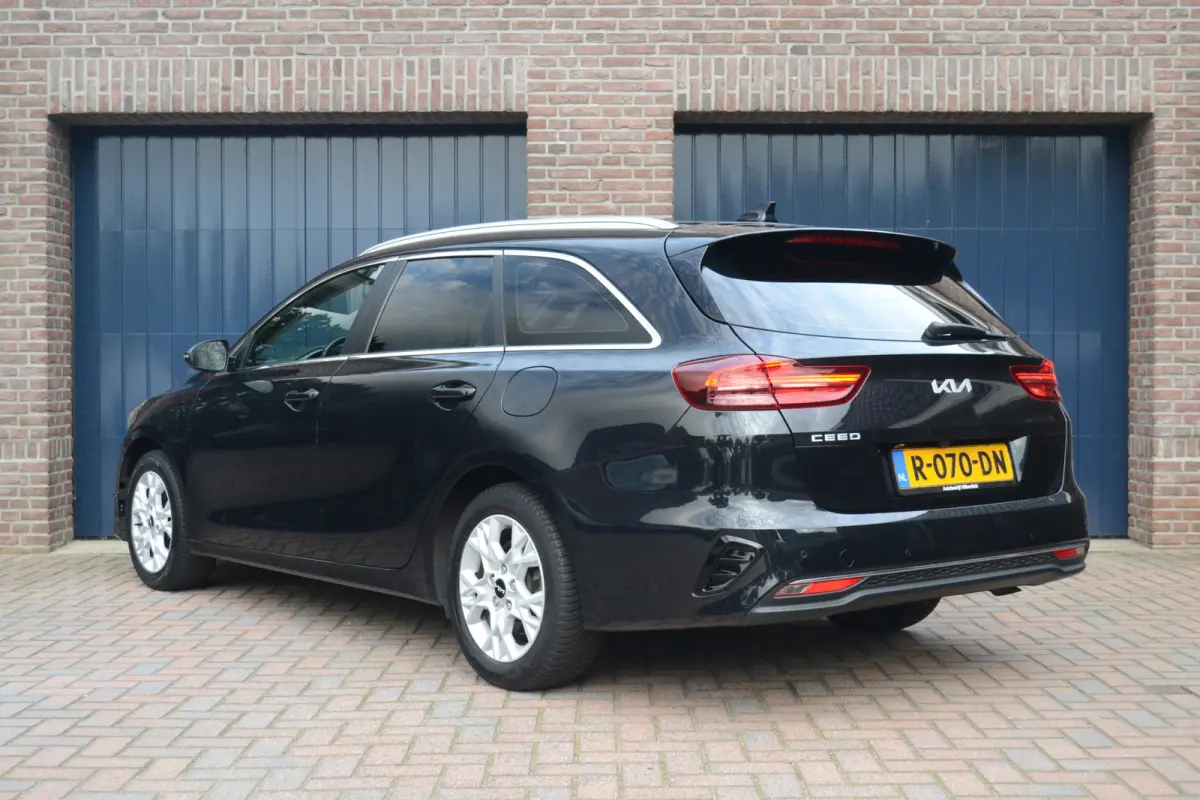 1.0 T-GDi DynamicLine | Camera | Carplay/Android Auto | Getint Glas