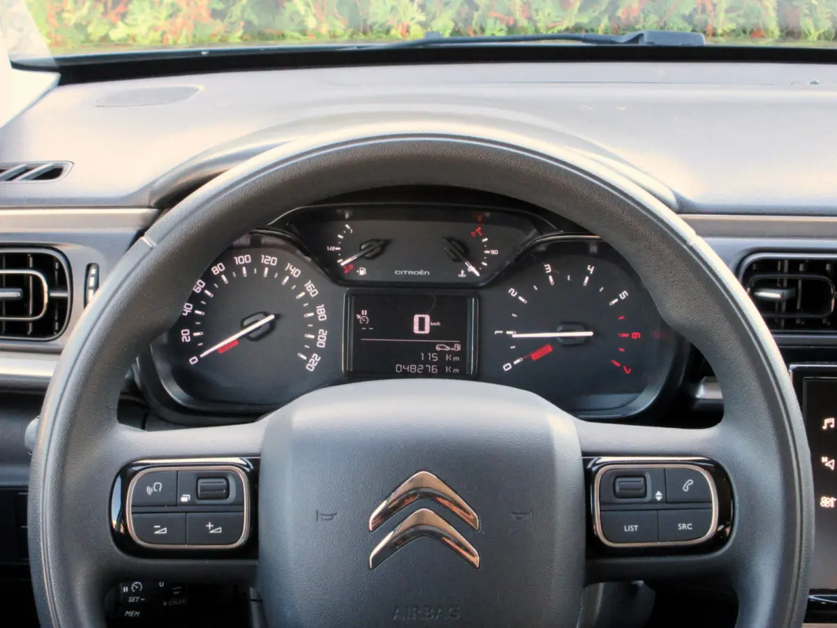 1.2 PureTech Feel Ed. * Navi * Pdc * Carplay *