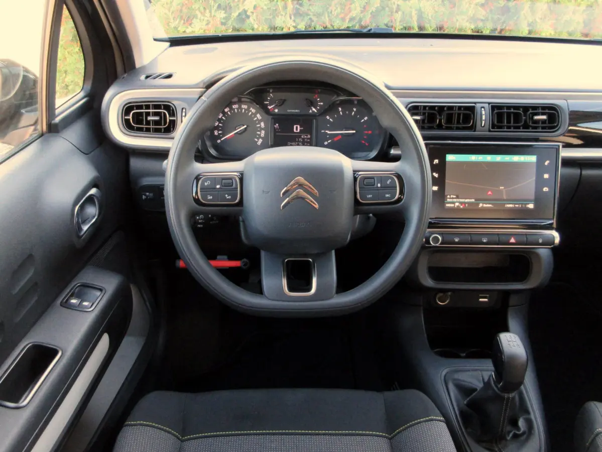 1.2 PureTech Feel Ed. * Navi * Pdc * Carplay *