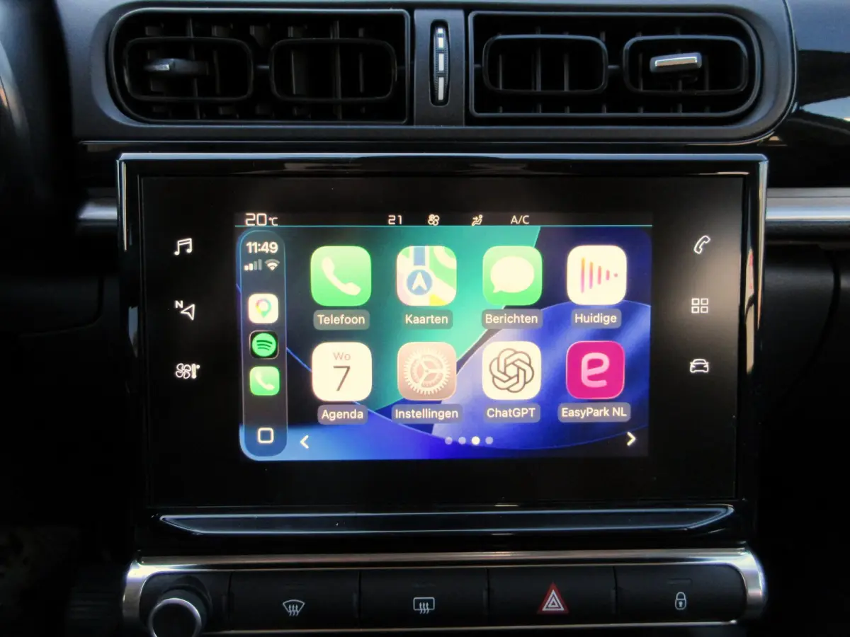 1.2 PureTech Feel Ed. * Navi * Pdc * Carplay *