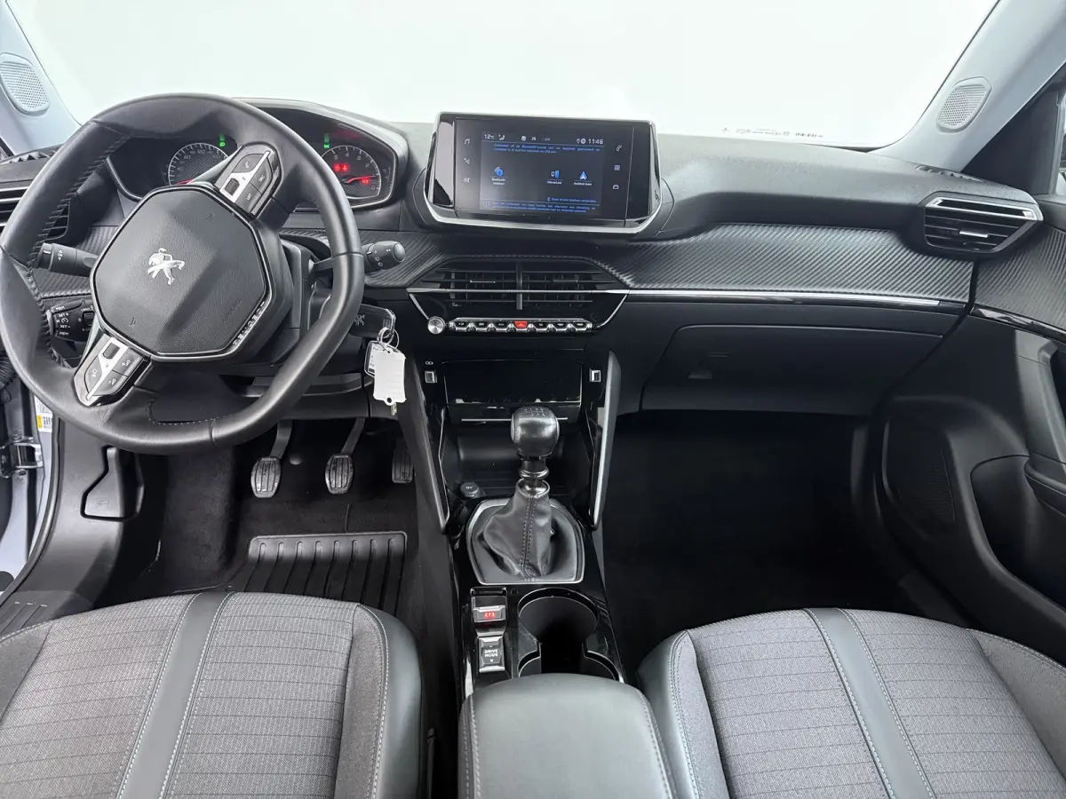 1.2 130PK Allure Pack | Achteruitrijcamera | Airco (automatisch) | Apple Carplay/Android Auto