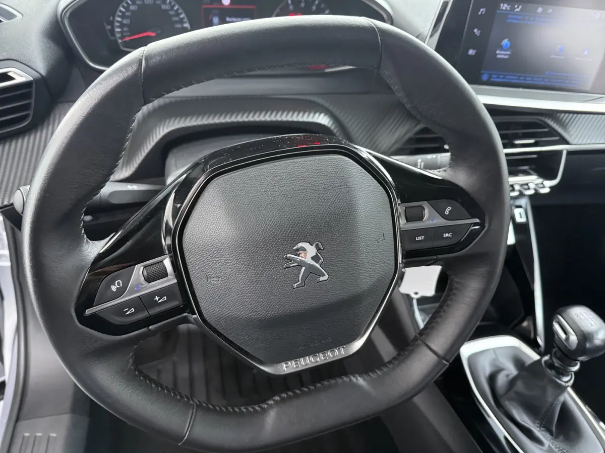 1.2 130PK Allure Pack | Achteruitrijcamera | Airco (automatisch) | Apple Carplay/Android Auto