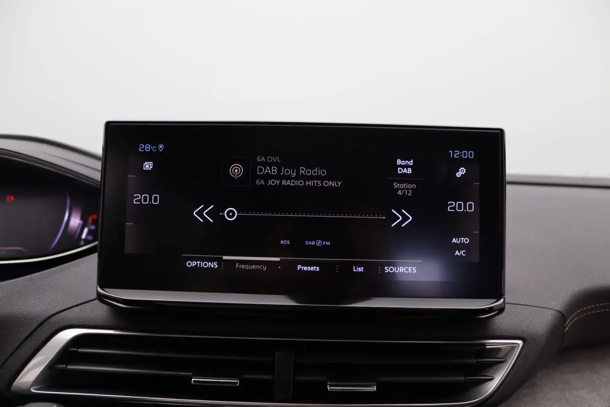 1.6 PureTech GT Pack Business Automaat | 2 stoelen op derde rij | Airco (automatisch) | Apple Carplay/Android Auto|telefoonintegratie premium