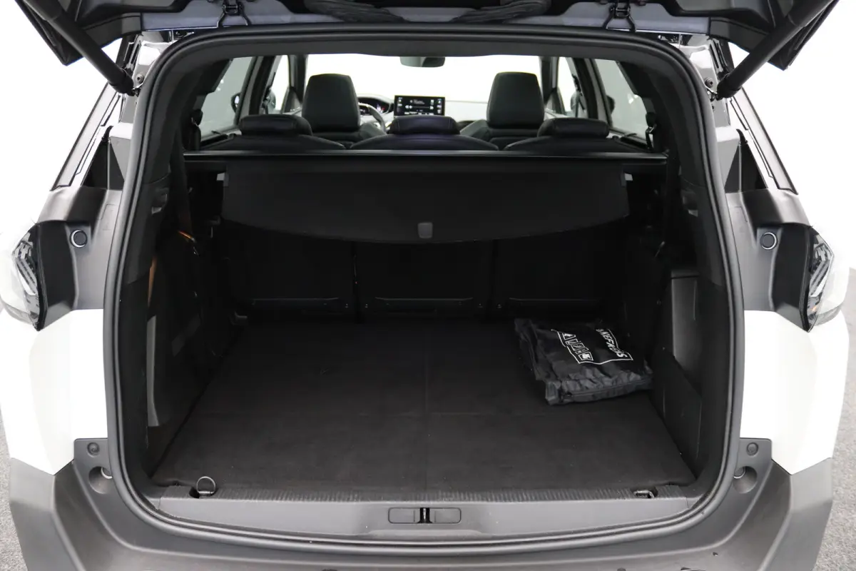 1.6 PureTech GT Pack Business Automaat | 2 stoelen op derde rij | Airco (automatisch) | Apple Carplay/Android Auto|telefoonintegratie premium