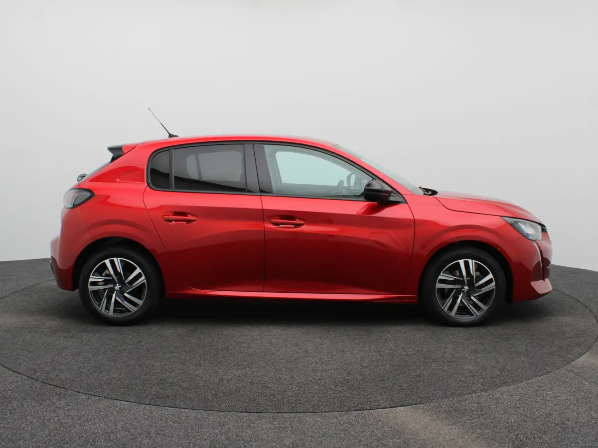 1.2 PureTech Allure Parkeersensoren | Climate Control | Cruise Control | 16' Lichtmetalen Velgen | Apple Carplay/Android Auto