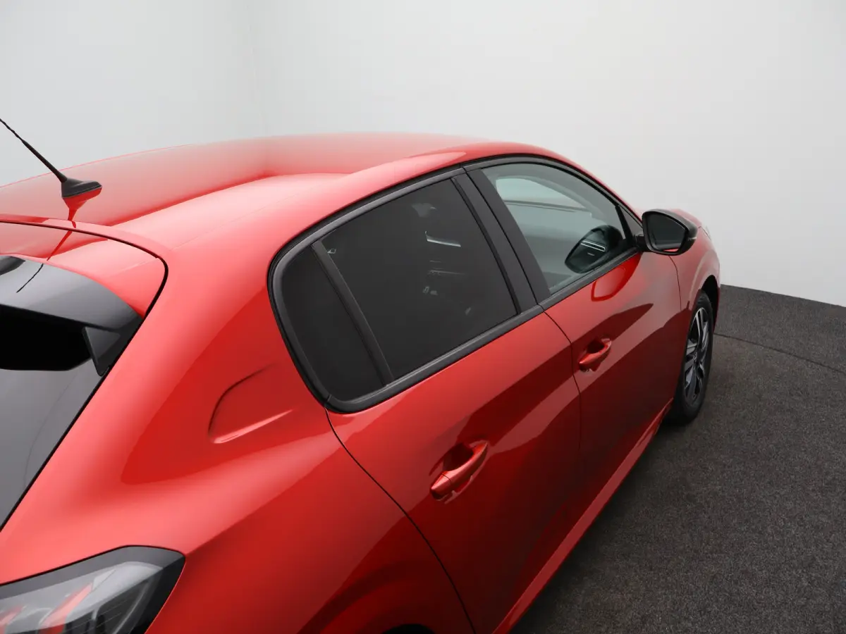 1.2 PureTech Allure Parkeersensoren | Climate Control | Cruise Control | 16' Lichtmetalen Velgen | Apple Carplay/Android Auto