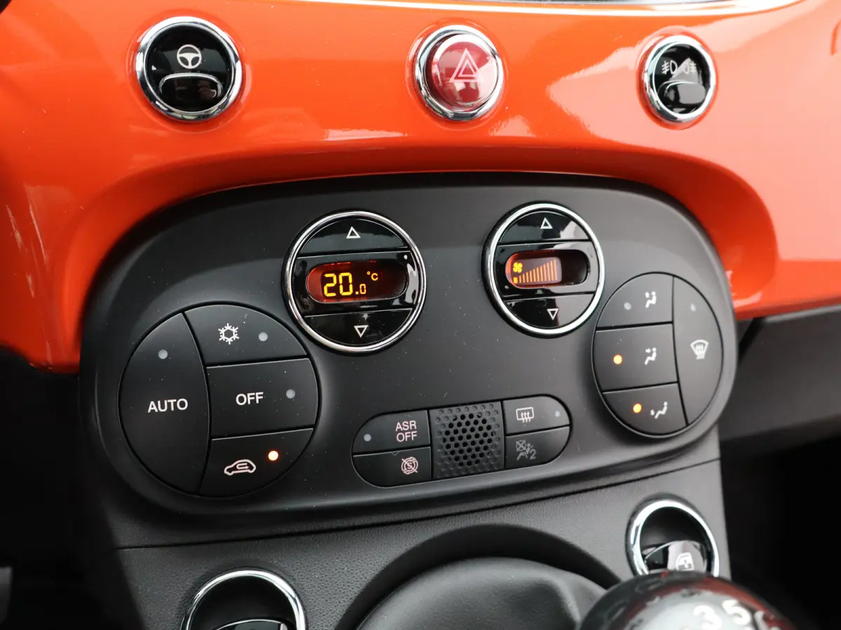1.0 Hybrid Dolcevita | Airco | Panoramadak | Apple Carplay/Android Auto