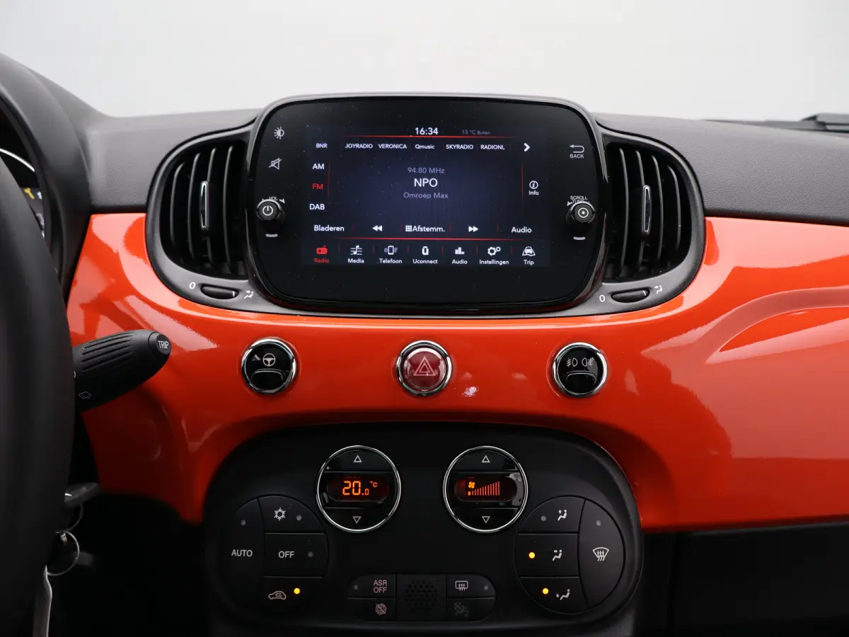 1.0 Hybrid Dolcevita | Airco | Panoramadak | Apple Carplay/Android Auto