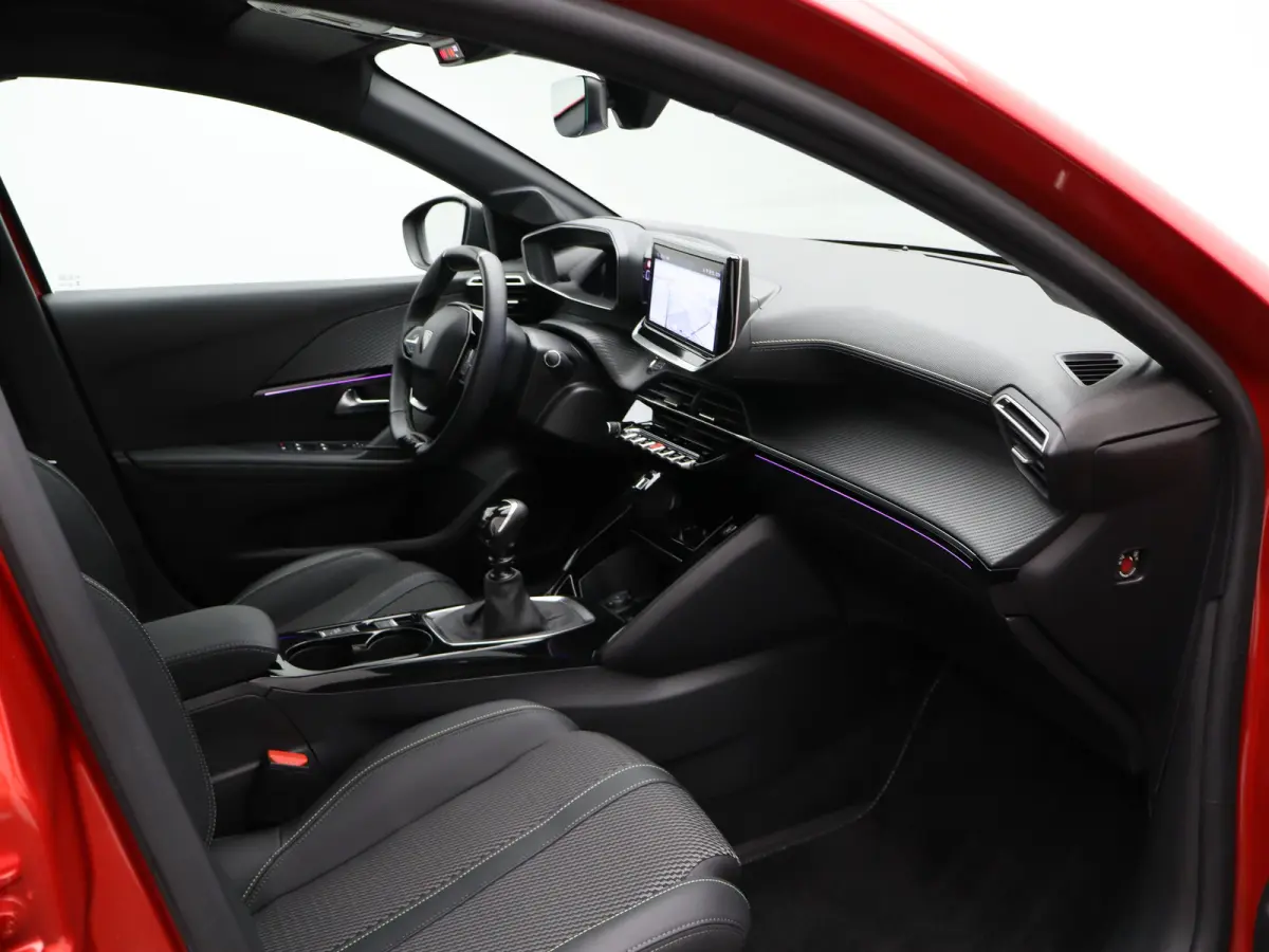 1.2 PureTech 100 GT Navi | Camera | Carplay | 17'' LMV| Cruise | Clima | PDC V+A |