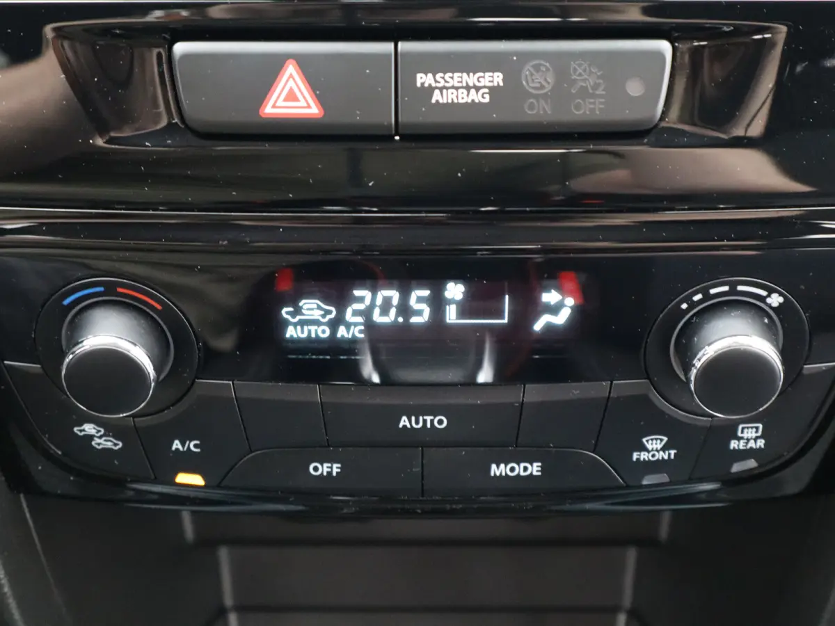 1.5 Hybrid Select | Automaat | Adaptieve cruise | Clima | NAvi | Stoelverwarming | Camera | Carplay |