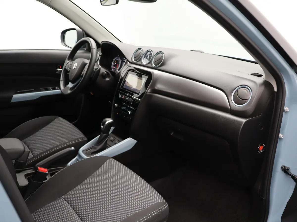 1.5 Hybrid Select | Automaat | Adaptieve cruise | Clima | NAvi | Stoelverwarming | Camera | Carplay |