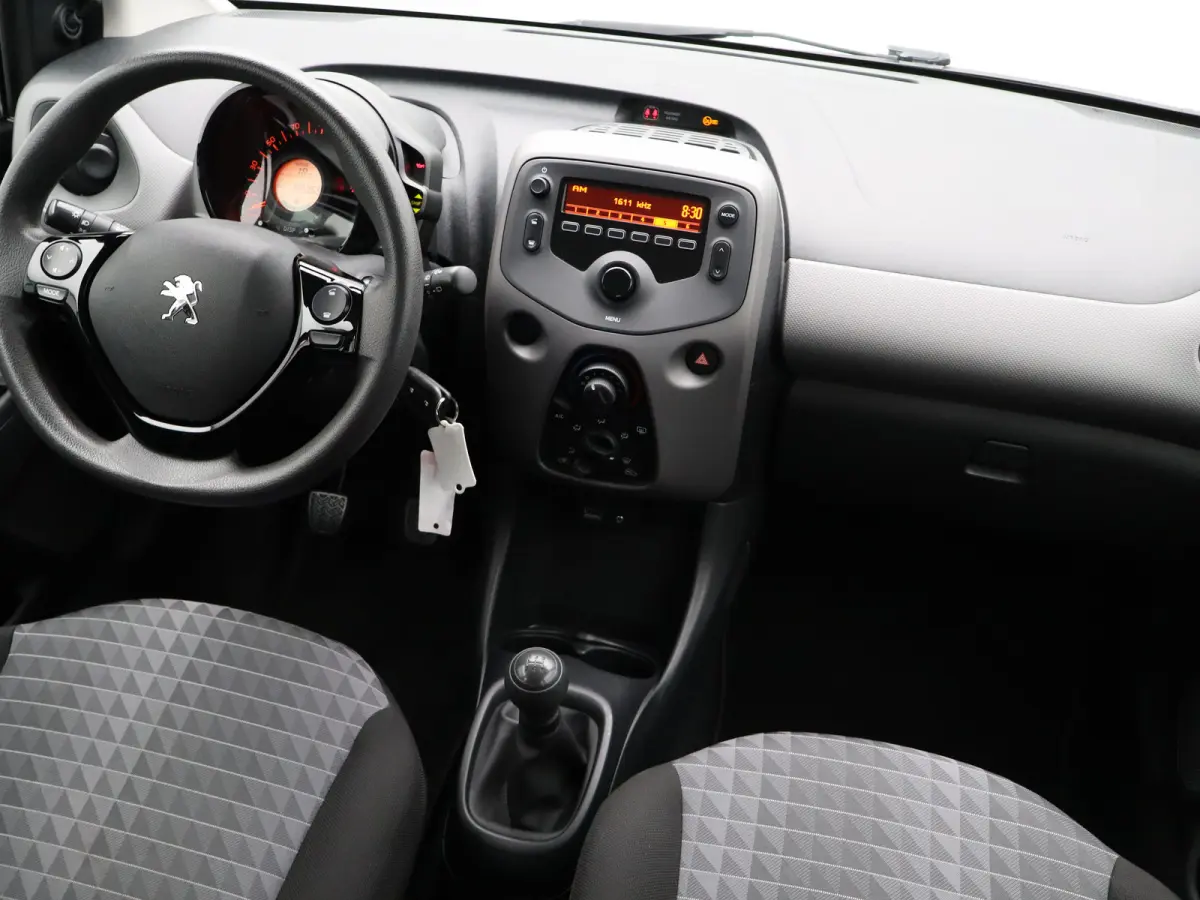 1.0 e-VTi Active | Airco | Boordcomputer | Stuurwiel multifunctioneel