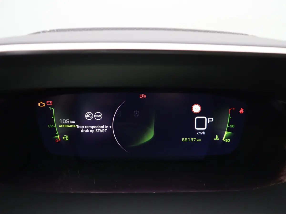1.2 PureTech GT Pack Automaat | Cruise Control | Keyless | Camera | Climate Control | Appel Carplay/Android auto | 17" Lichtmetalen Velgen