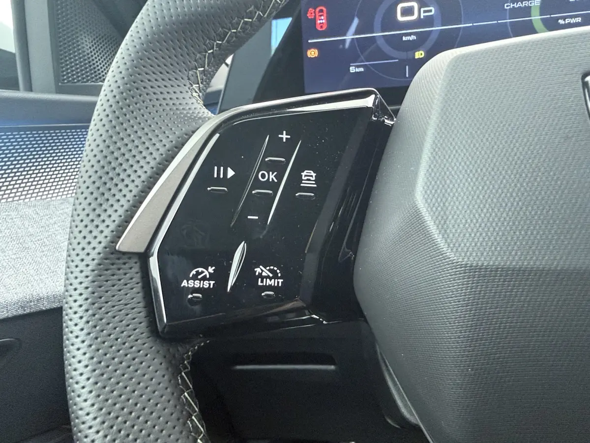 | Demo Deal | 1.2 Hybrid 145 GT | Dodehoek detectie | Keyless entry | Matrix LED koplampen