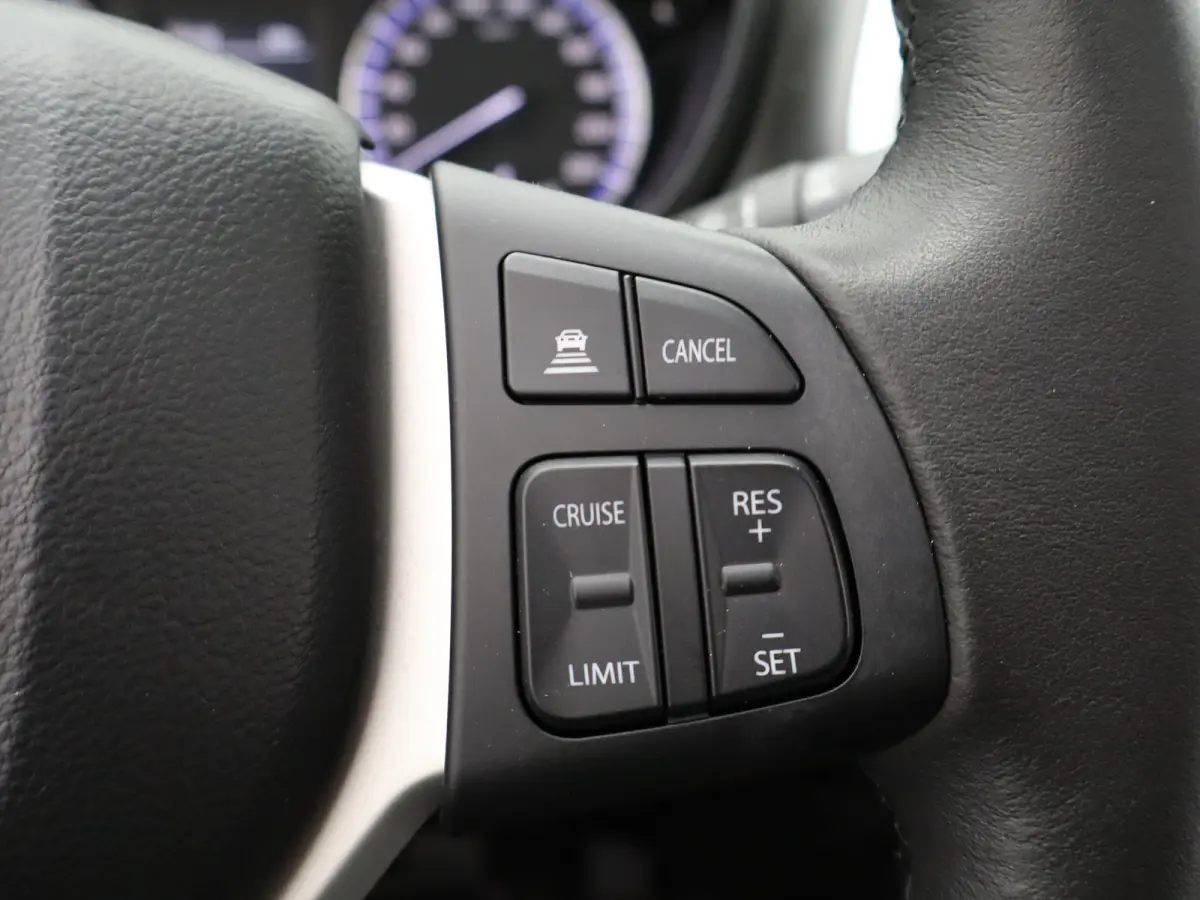1.4 Boosterjet High Executive Stoelverwarming | Apple Carplay/Android Auto | Adaptieve Cruise Control | Navigatie | Camera | Parkeensenoren Voor en Achter